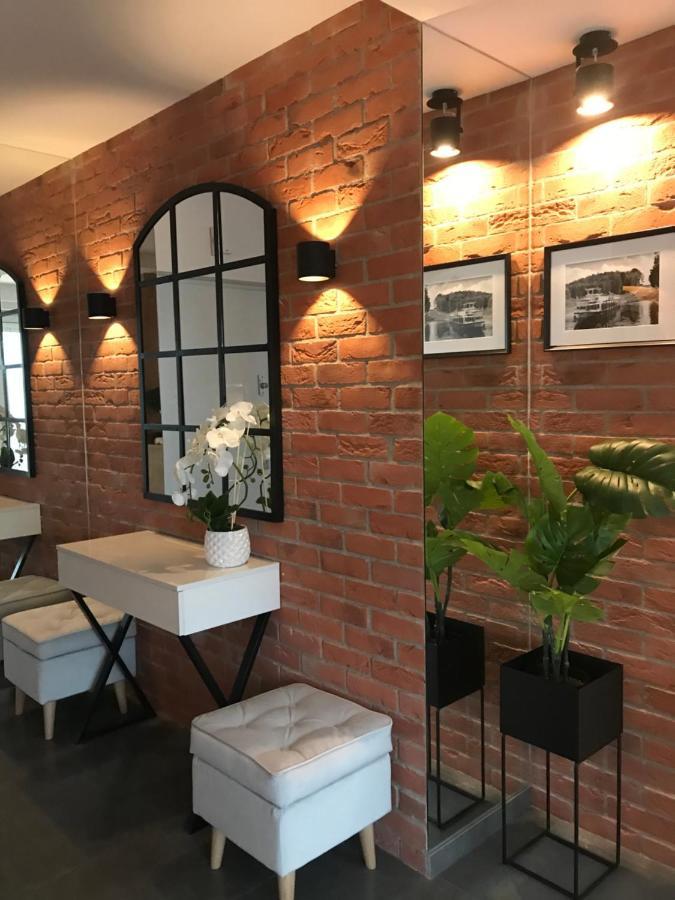 Apartament Moloo II オストルダ エクステリア 写真